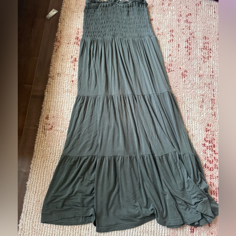 Elegant Green Midi Dress